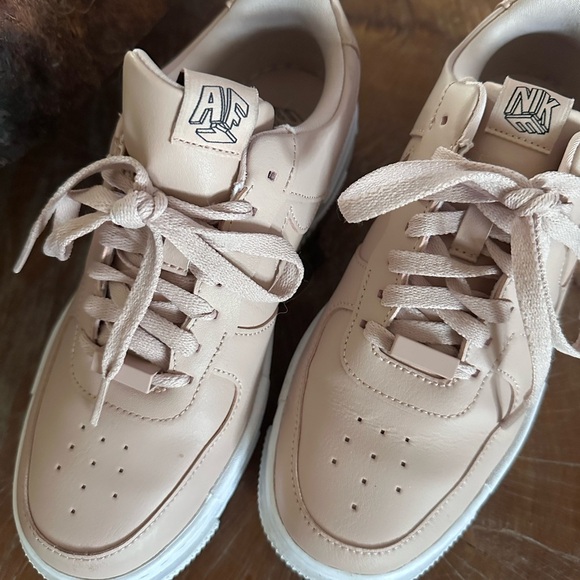 Nike Air Force 1 Pixel Partical Beige - Picture 1 of 7